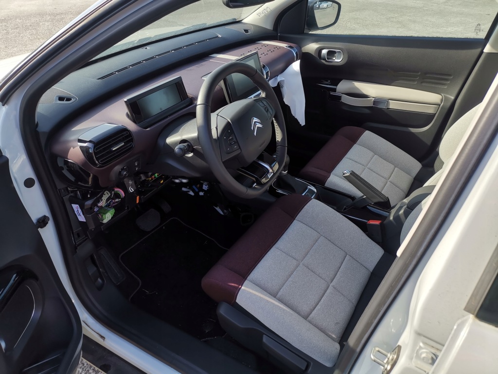 фото №1, Citroen c4 cactus lift 2020r панель приладів консоль