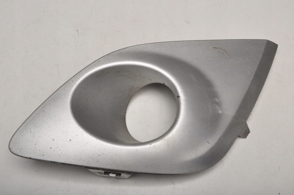 фото №1, Renault grand scenic iii решётка бампера левая