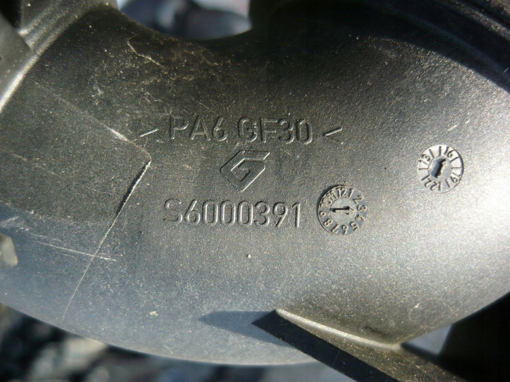 фото №3, Renault talisman труба wąż повітря 6670859a