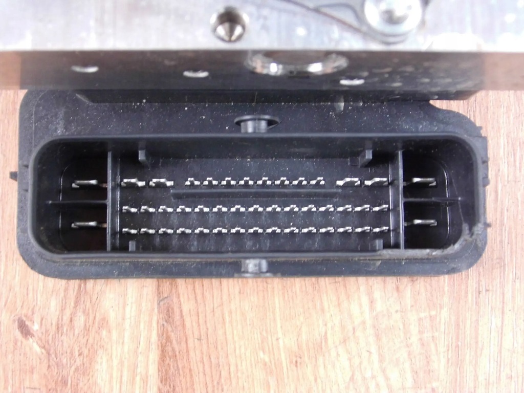 фото №7, Toyota corolla e21 1.8 hybrid 2023 насос abs 0265298208 0265957117