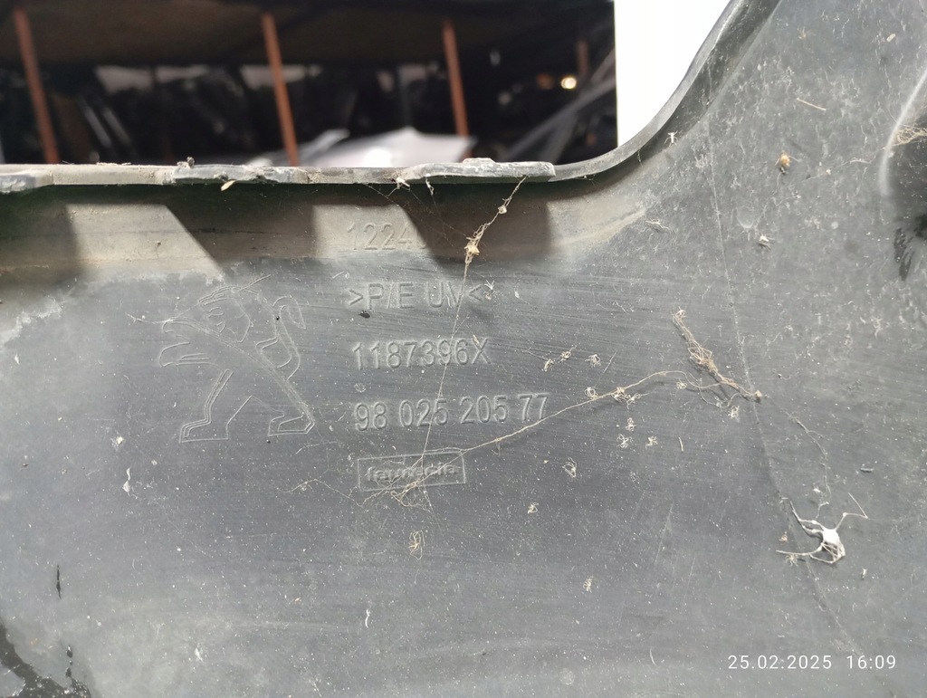 фото №12, Накладка бампера перед передний peugeot 2008 i 13-16 9802520577 oryg