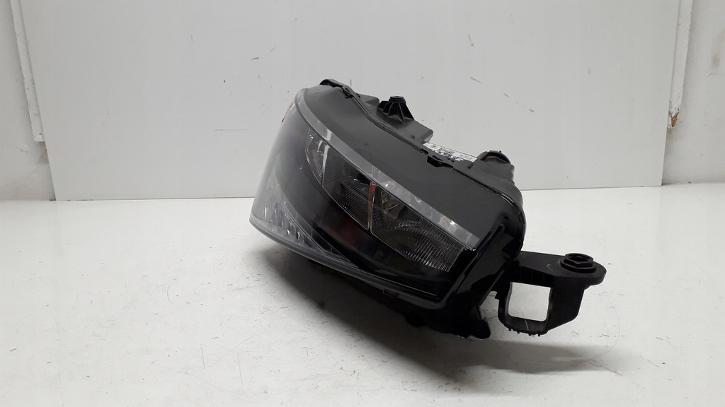 фото №12, Skoda scala лампа правая перед led 657941016