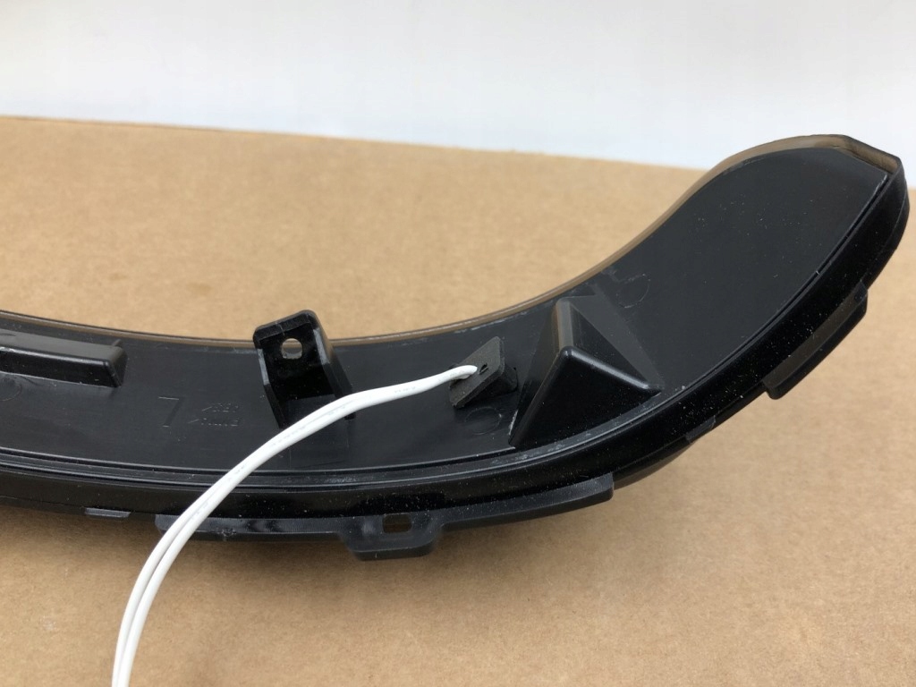 фото №13, Поворотники dynamic led do peugeot 208 i 2008 i citroen c3 iii c4 cactus