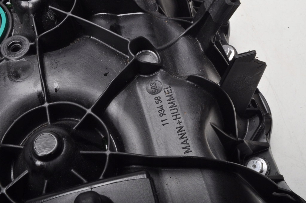 Bmw g01 g02 g05 g11 g12 g20 g21 g29 g30 g31 коллектор впускной  8647975 8637900 с Разборки