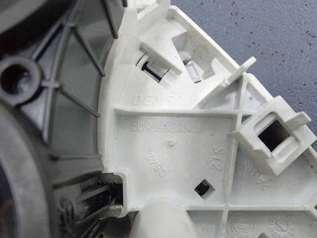 фото №8, Ford ka ii mk2 панель ручки обдув 5h0140100