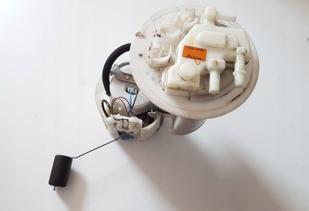 фото №1, 2011 lexus ct 200h насос пального 7702047091