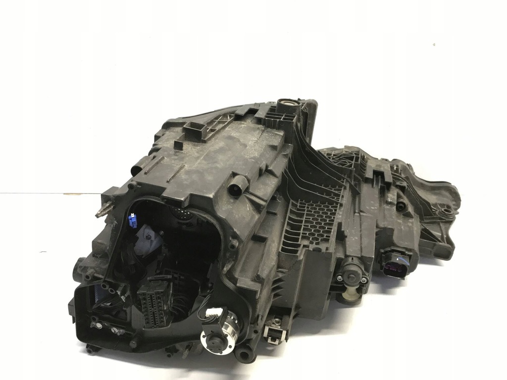 фото №13, Audi q8 2020 правая лампа передняя 4m8941036