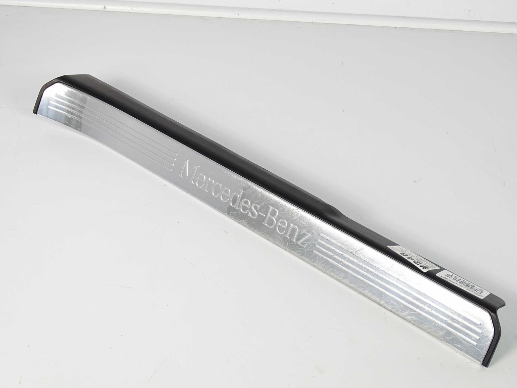 фото №1, Mercedes w221 молдинг накладка порог правый перед