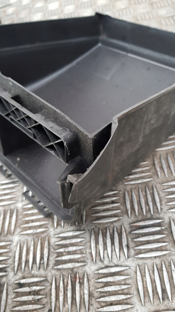 фото №9, Mercedes w211 воздуховод воздуха 2118300003