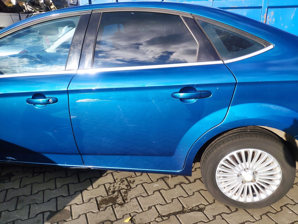 фото №13, Ford mondeo iv 4 mk4 дверь задняя левая sedan 4d 47