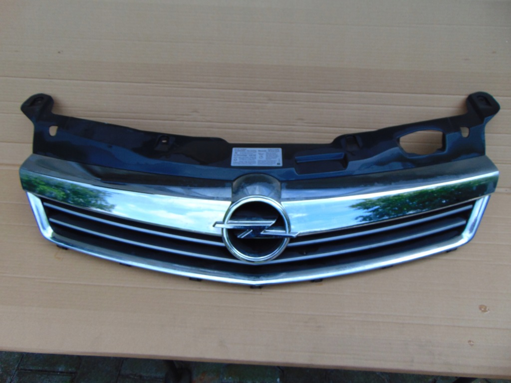фото №1, Решітка радіатора решітка радіатора перед opel astra iii h lift 07-12r 13225775