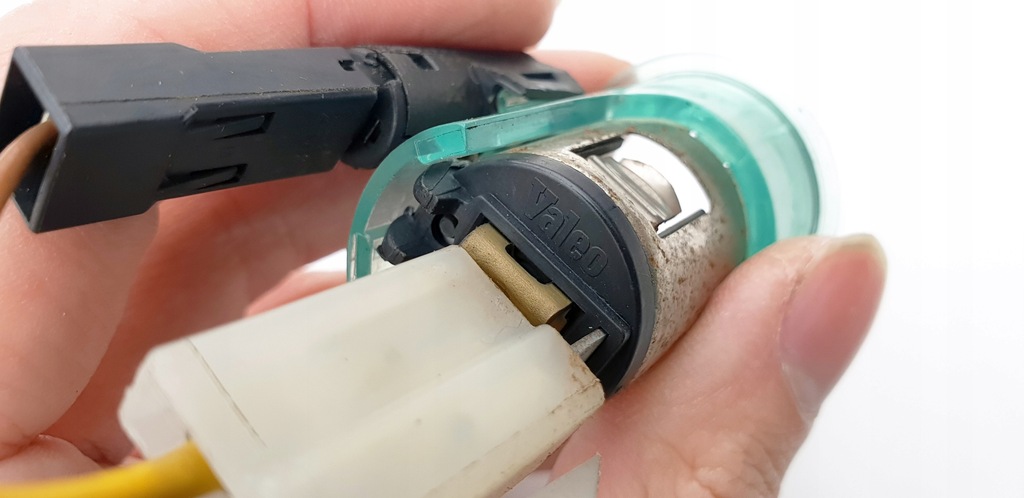 фото №12, Volvo s40 v40 lift 1gen роз'єм прикурювача прикурювач