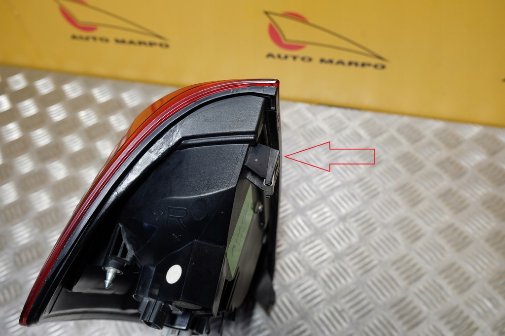 фото №6, Toyota tacoma 2016- лампа задняя r usa