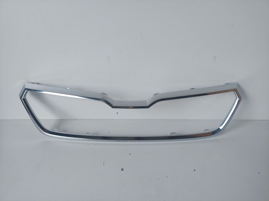 фото №1, Skoda kamiq 19- хром решётка решетка новый оригинальный номер