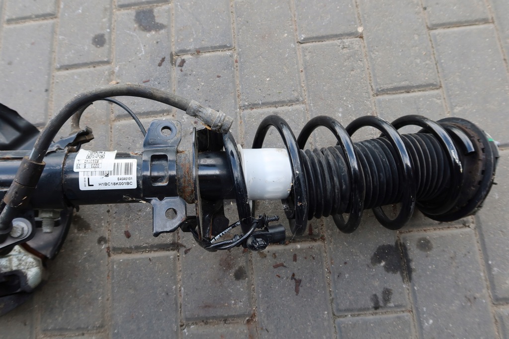 фото №7, Поворотний кулак лівий перед fiesta mk8