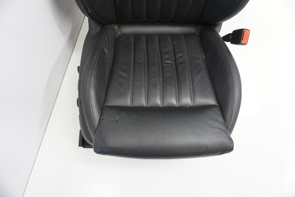 фото №12, Skoda superb iii kombi сиденья заднее сиденье