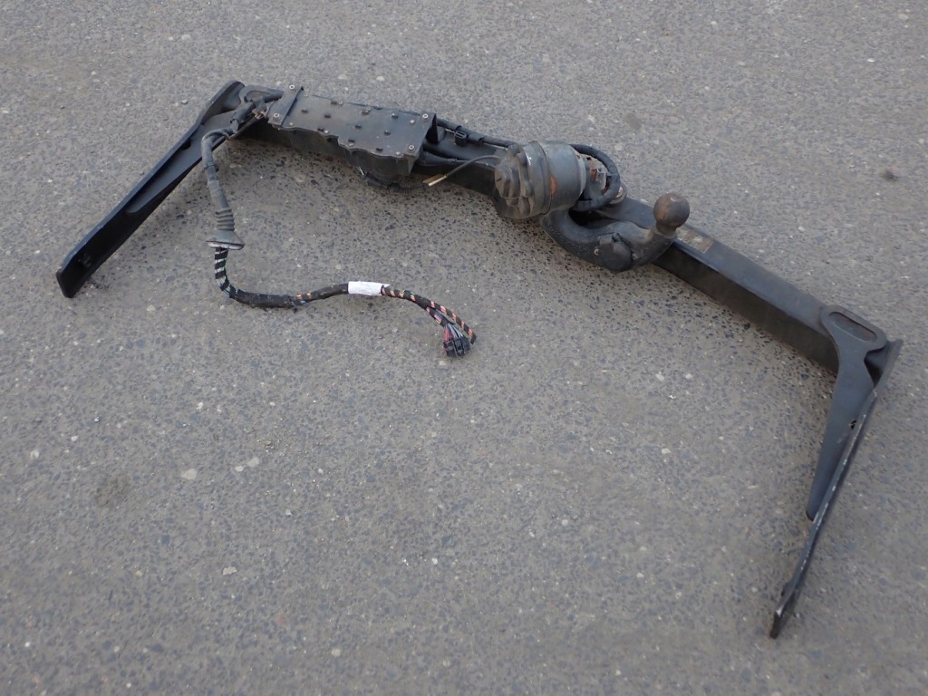 Фаркоп  буксировочный электрический шар разъём sharan ii alhambra 7n0803880a oris с Разборки