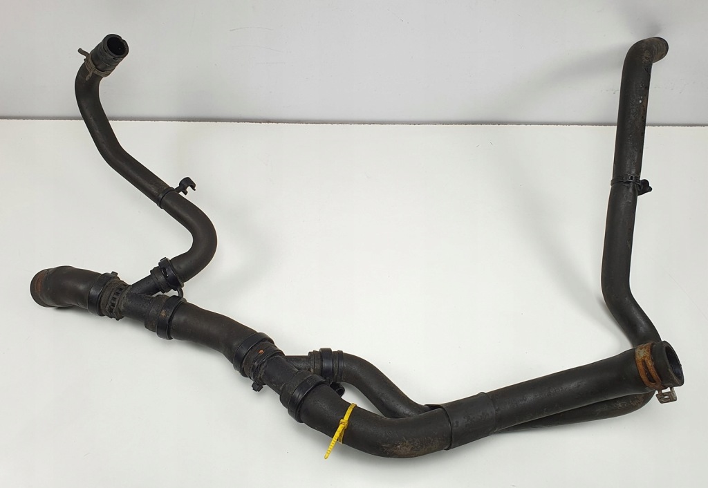 фото №1, Патрубок труба води renault twingo iii 1.0 215032629r