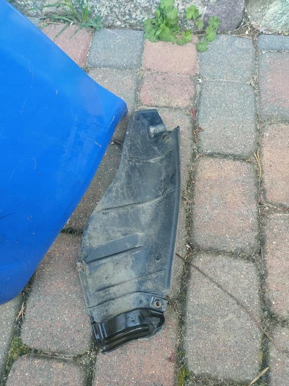 фото №12, Задній бампер mitsubishi space star i 98-04