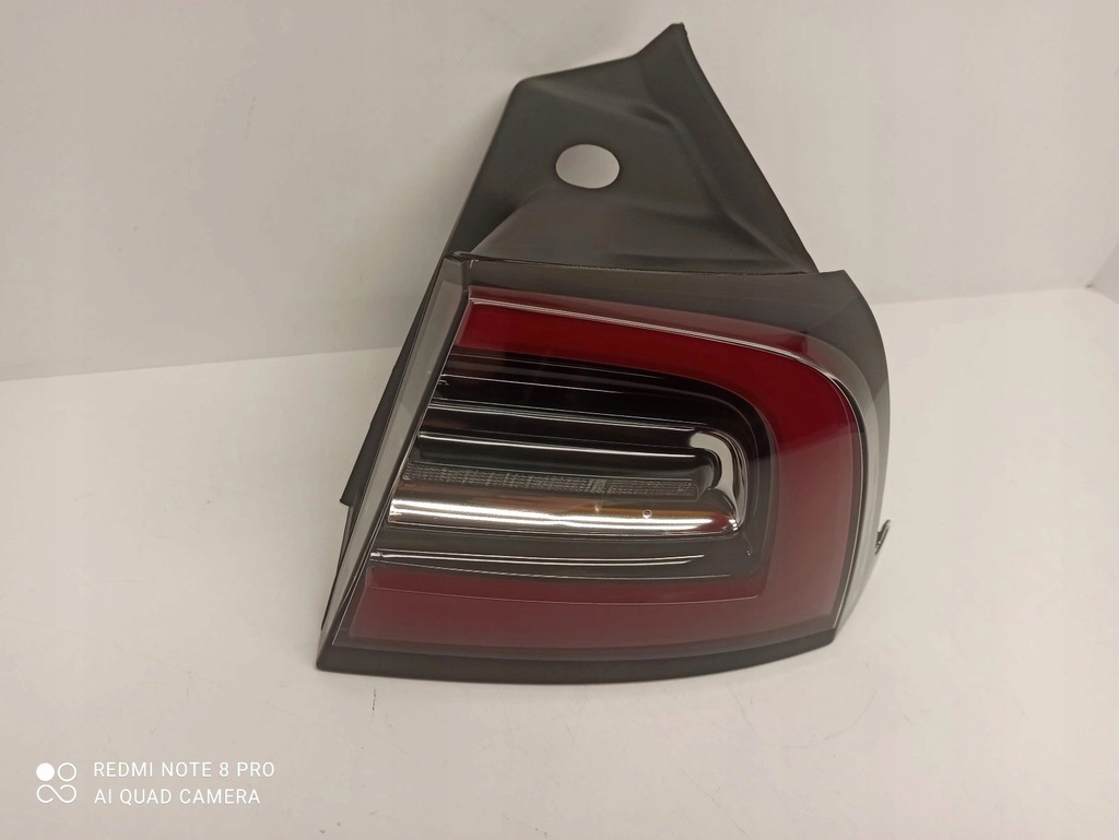 фото №3, Лампа правий задня tesla iii