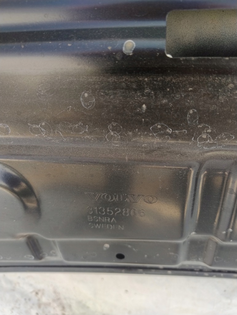 Volvo xc90 xc 90 2 2 капот крышка двигателя хорошее состояние в Украине