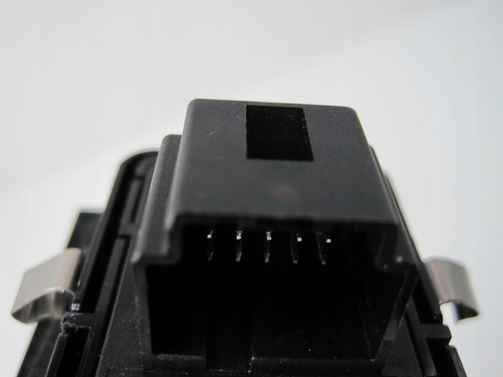 фото №6, Перемикач панель вікон maserati 670272105 8242sa010