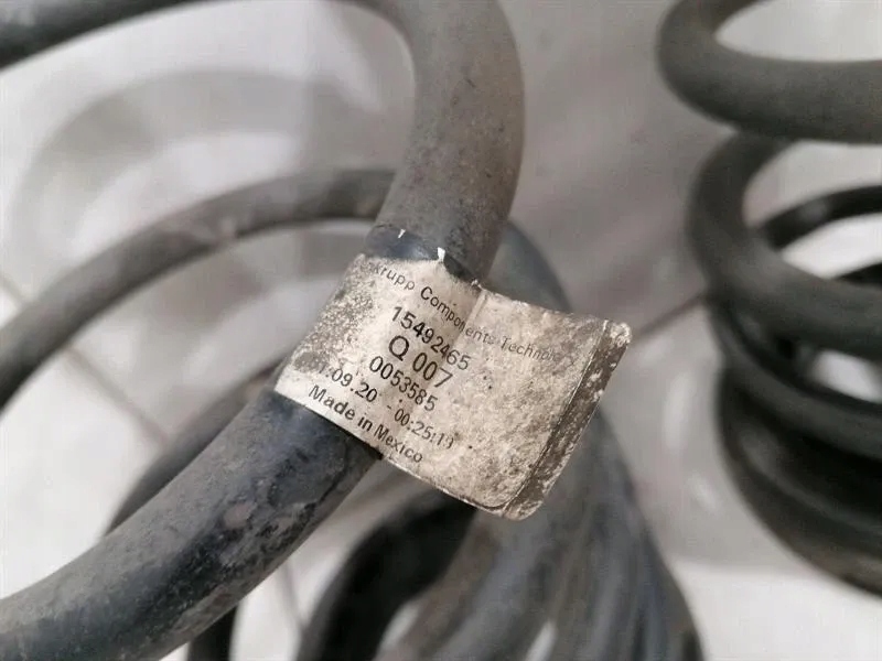 Пружина гвинтова mercedes-benz задній a4633240400 Недорого