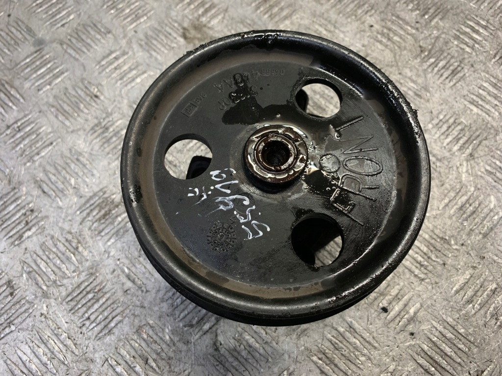 фото №1, Pt cruiser 2.4 насос усилителя