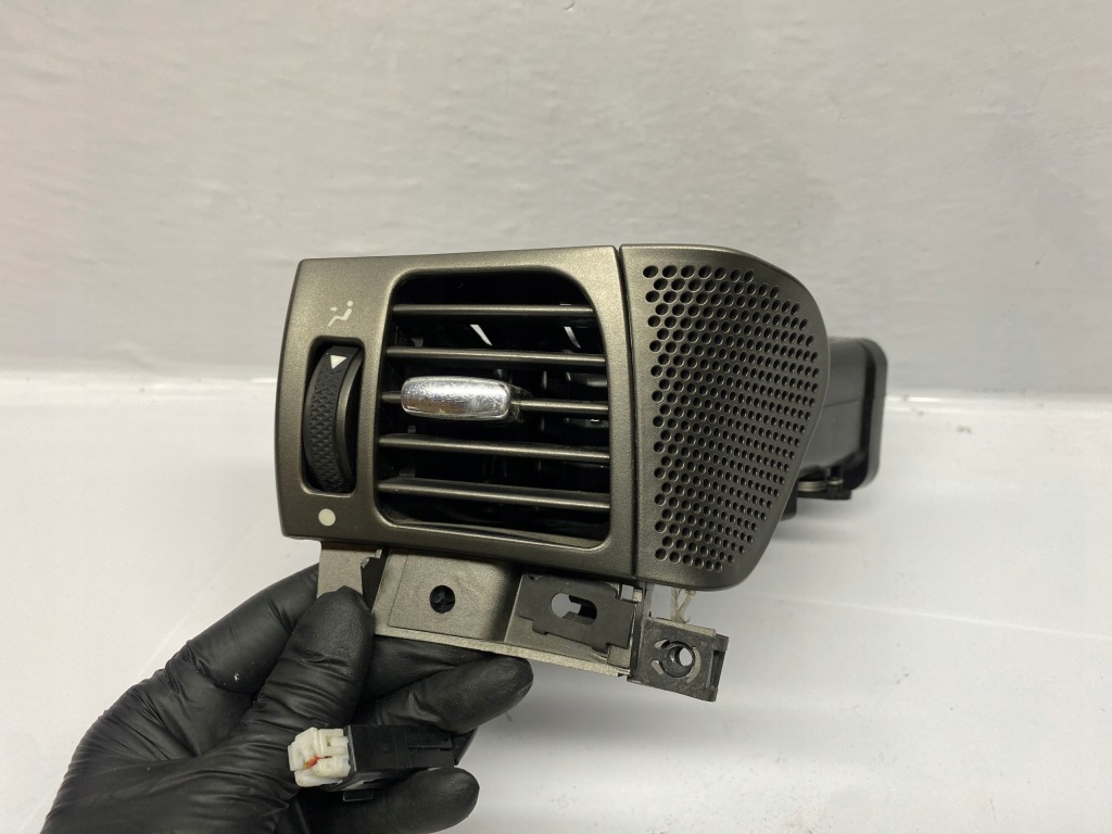 фото №1, Решётка обдув lancia thesis l6173-1200-00-00