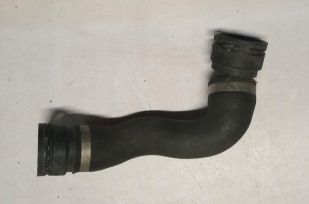 Купить Bmw x5 f15 x6 f16 пабтрубок  радиатора нижний шланг воды труба трубка шланг 8517969