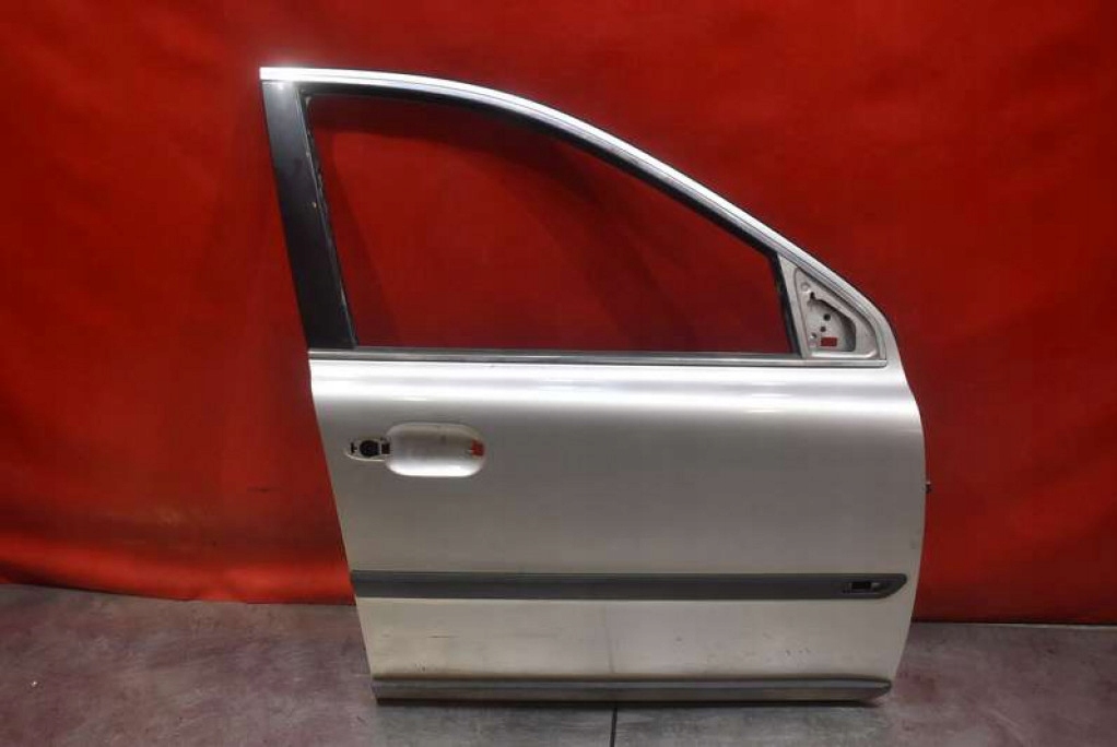 фото №1, Двері праве перед передні 477-46 volvo xc90 1 i lift 06-14