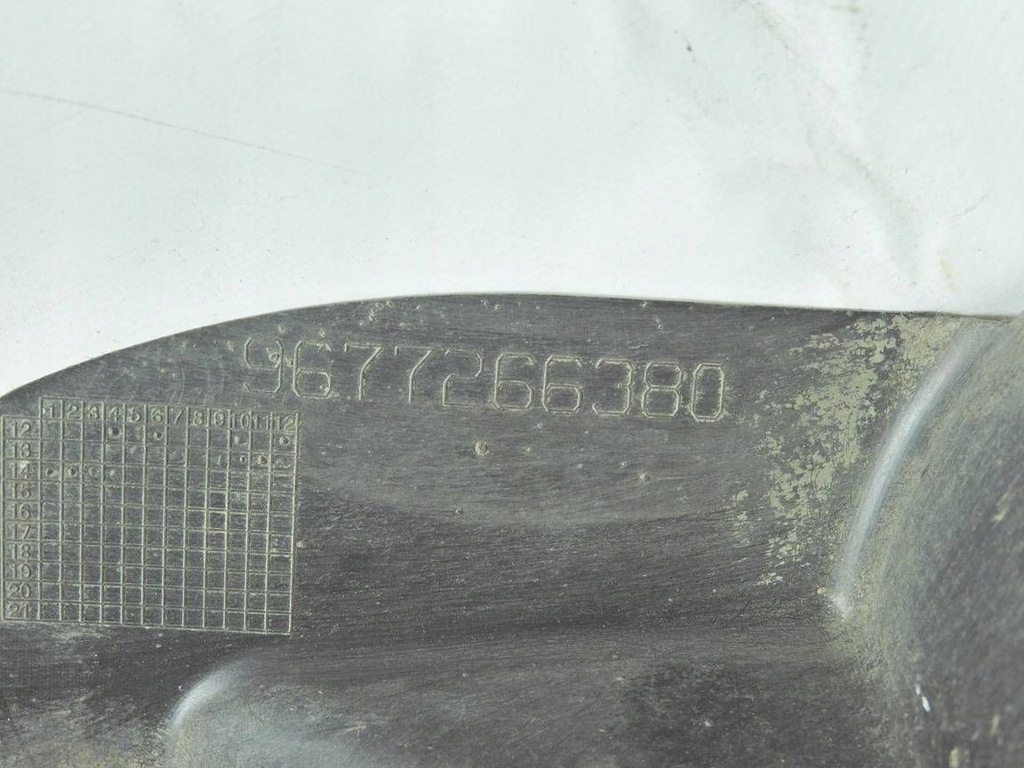 фото №8, Peugeot 308 ii t9 13-17 подкрылок правый задняя 9677266380