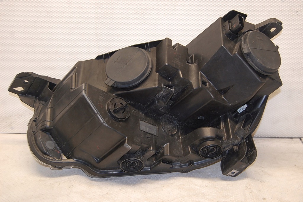 фото №7, Peugeot rifter led лампа правая 9816827180 europa