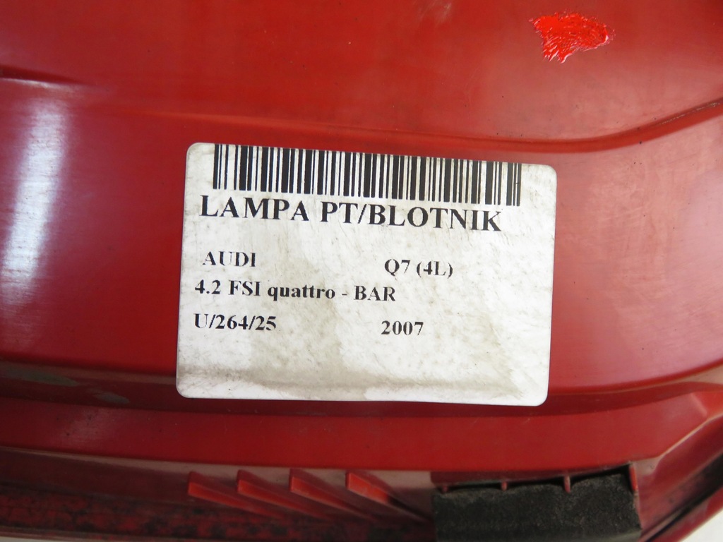 фото №11, Лампа правая задняя audi q7 4l 4l0945094f