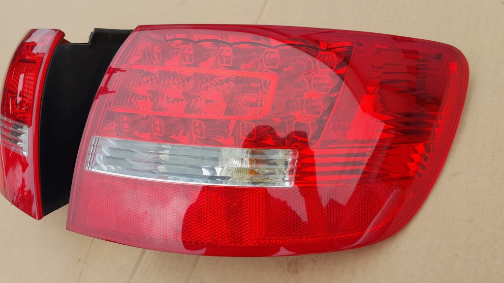 Фонари задний  светодиодные комплект оригинальные led - audi a6 c6 рестайлинг  универсал / avant в Украине