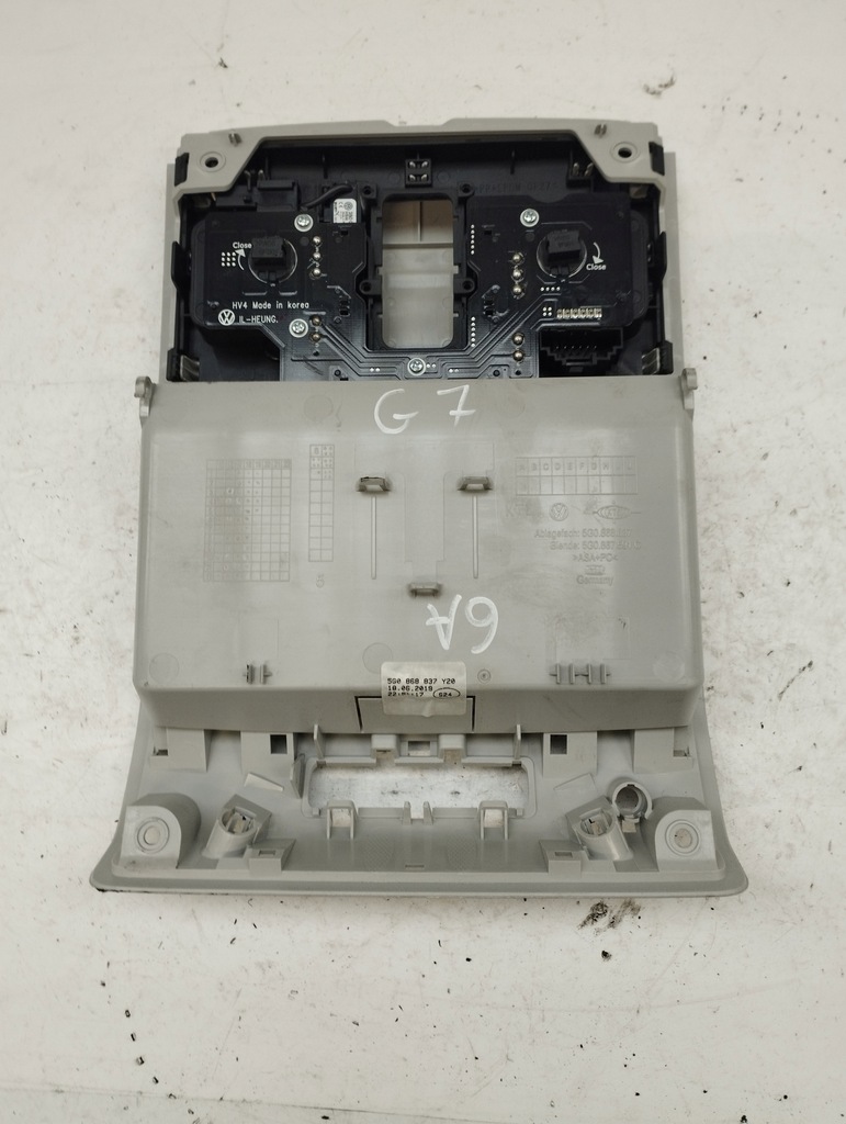 фото №8, Volkswagen golf vii 7 лампа потолочный 5g0868837