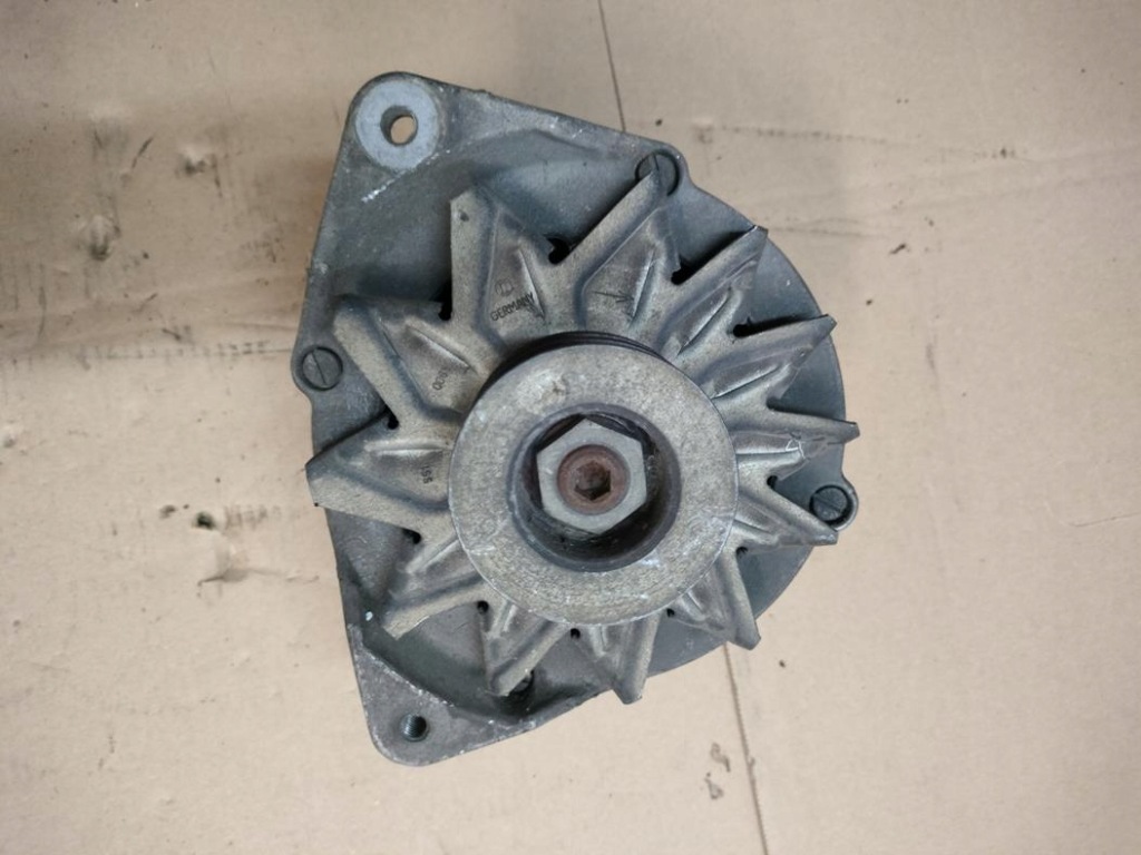 Купить Ford sierra scorpio генератор оригинал идеальное состояние