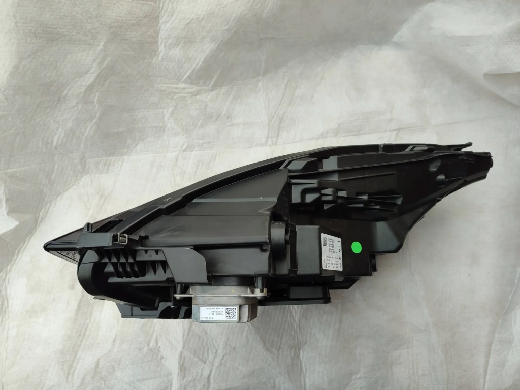 Фара фара правая  перед tesla model 3 y fl рестайлинг  2023 full led Доставка