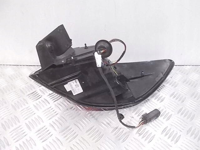 Фара задний  ford kuga mk3 lv4b 19-23 lv4b13405bc led оригинал европа хорошее состояние Цена