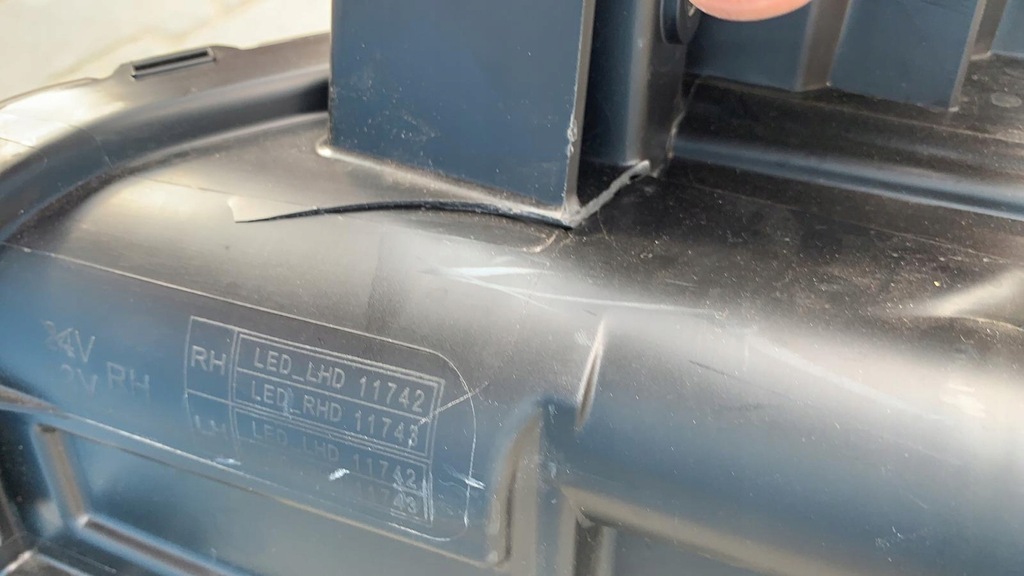 фото №7, Hyundai kona 2018- лампа передняя правая