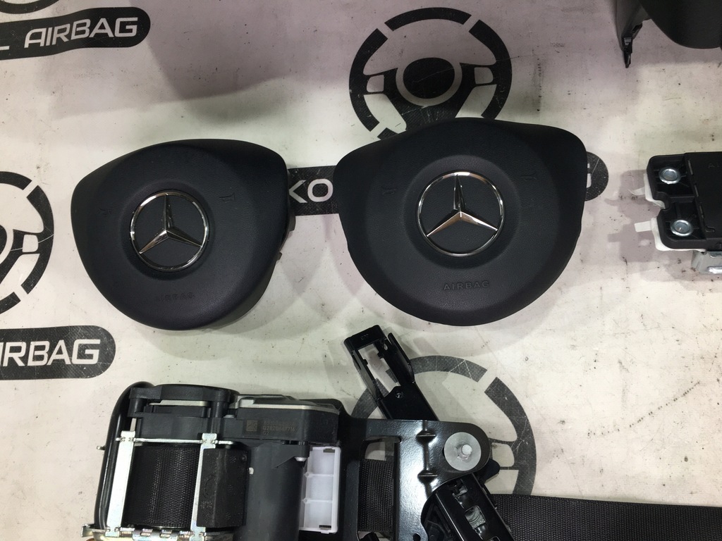 фото №10, Mercedes glc w253 x253 приборная панель консоль подушка безопасности ремни