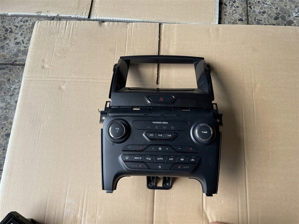 фото №1, Панель переключатель управление радио рамка navi ford ranger 3 4 iii iv 18-23