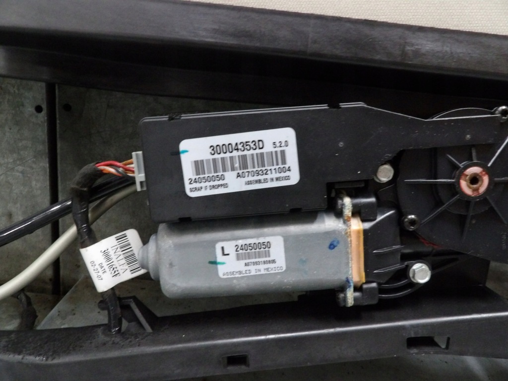 Jeep grand cherokee wk люк Недорого