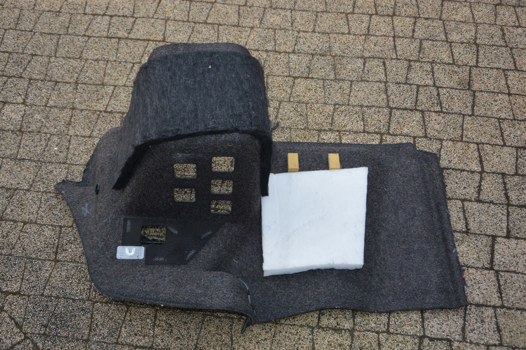 фото №10, Оббивка багажника audi a8 d4 ліва права