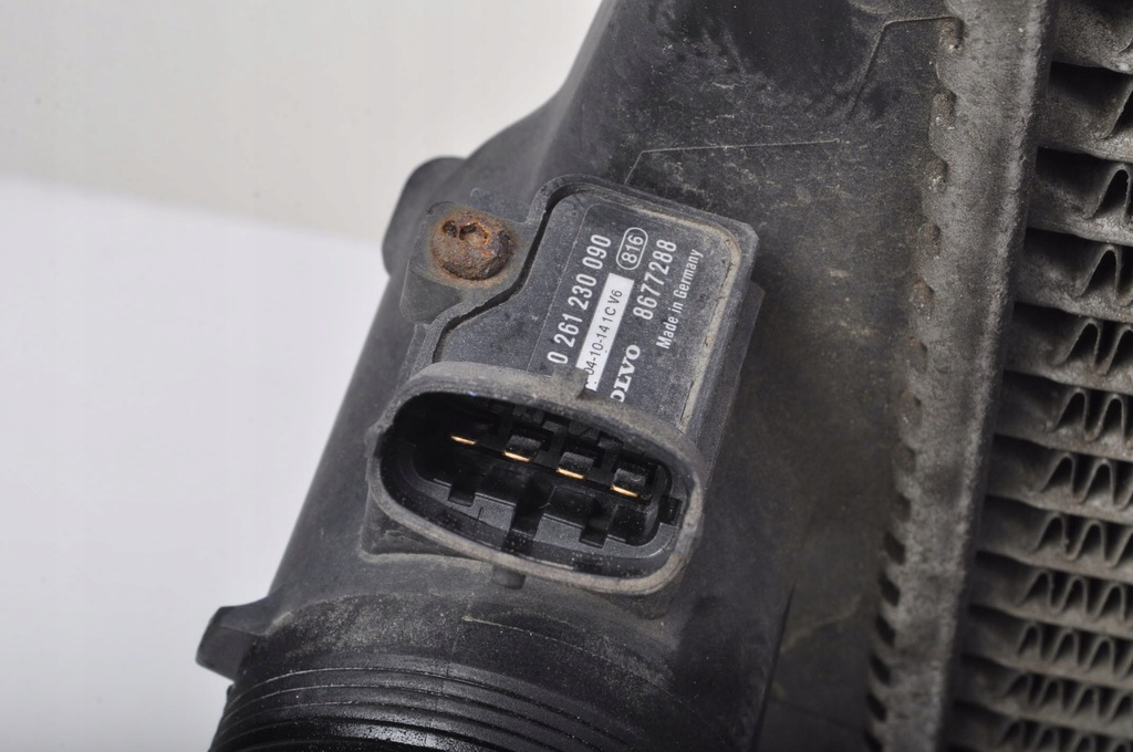 фото №12, Volvo s60 i 2.4 d5 радиатор интеркулер 8671694