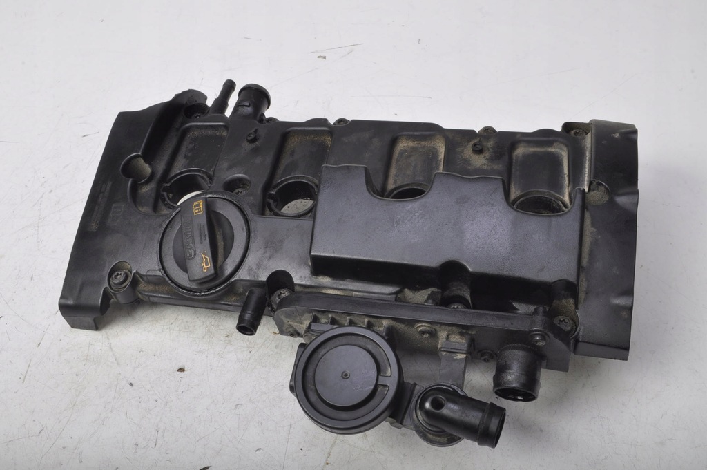 фото №5, Audi a4 b7 2.0 tfsi 200km крышка клапанов 04-08