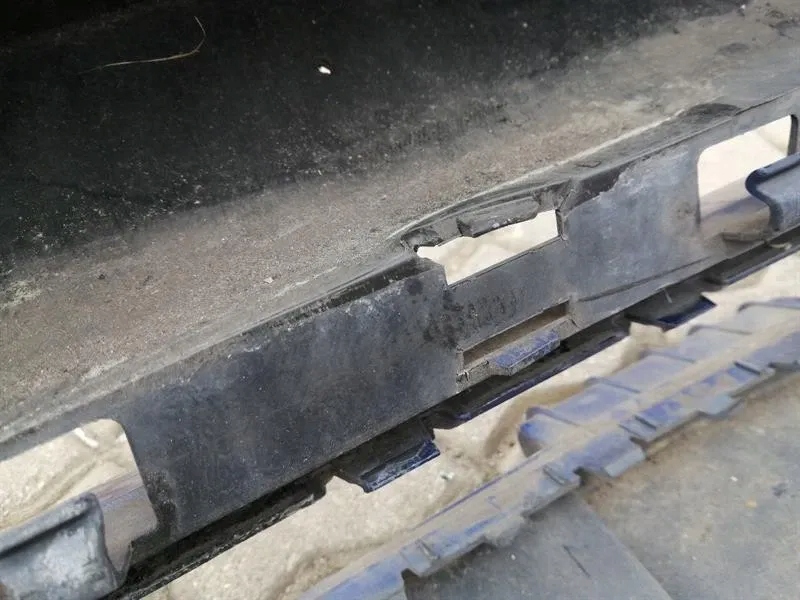 Бампер передний maserati levante 670035298 бампер передний - в Украине