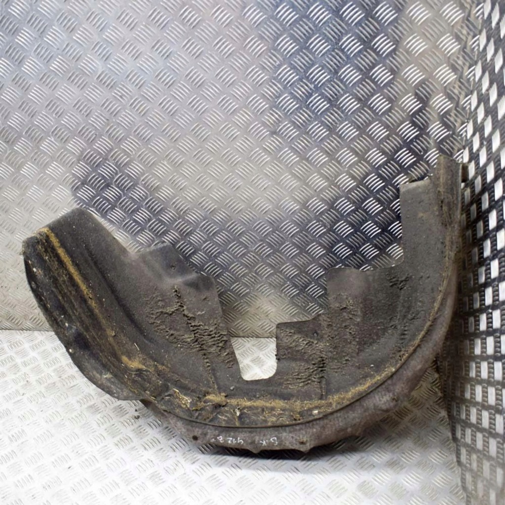 фото №5, Audi a3 s3 8v 2016 левая сторона подкрылок задние