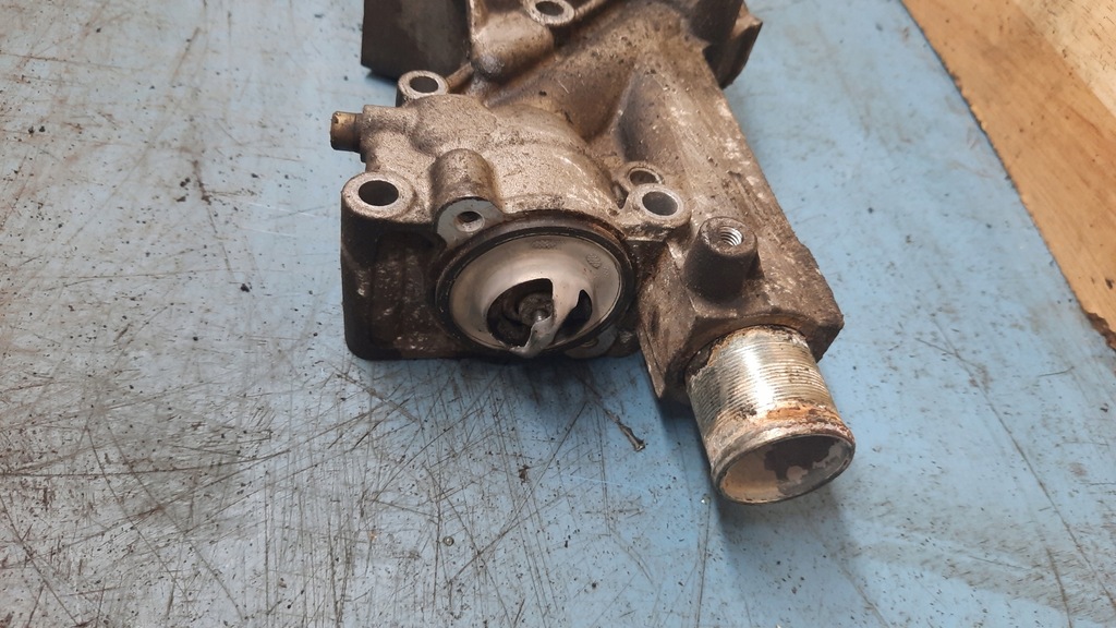 фото №5, Корпус термостата 9635696080 citroen xsara 1.8b