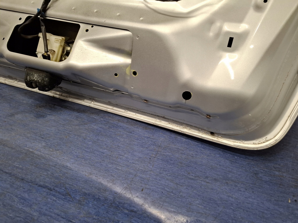 фото №11, Subaru legacy iv задня кришка багажника багажника